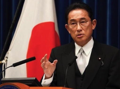 Кабінет міністрів Японії у повному складі пішов у відставку