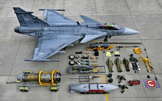 Українські пілоти пройдуть навчання на шведських винищувачах Gripen

