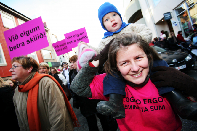 Перший за 48 років жіночий страйк в Ісландії спрямований на подолання розриву в оплаті праці – The Guardian

