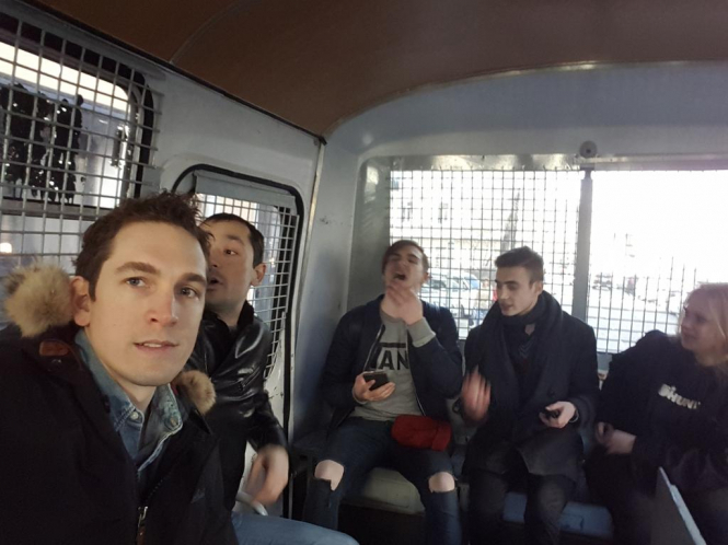 В Москве задержали журналиста Guardian