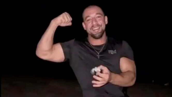 В Омані покарали двох українців за відео з черепахами у заповіднику