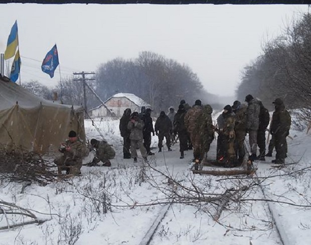 Участники блокады Донбасса заблокировали движение поездов между Бахмутом и Горловкой