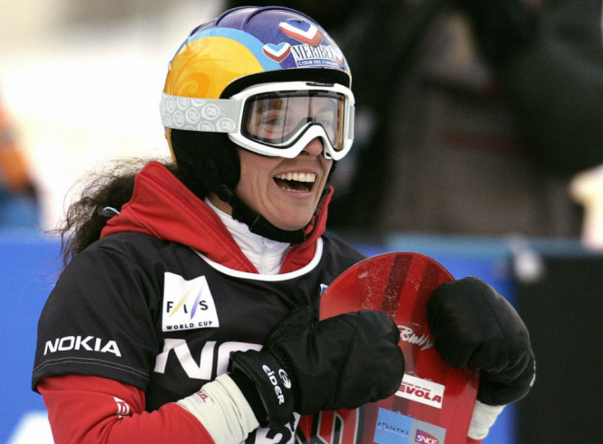 В Швейцарии под лавиной погибла бывшая чемпионка мира по сноуборду