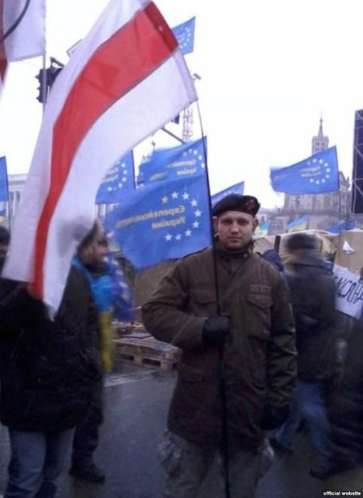 Тысячи украинцев пришли проститься с Михаилом Жизневським, которого убили на улице Грушевского