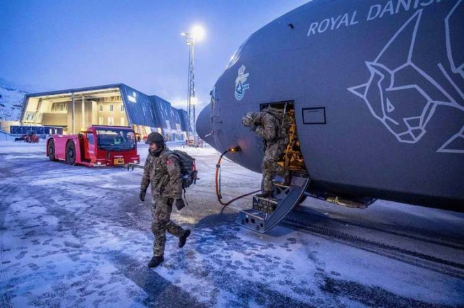 До Гренландії прибули данські військові 