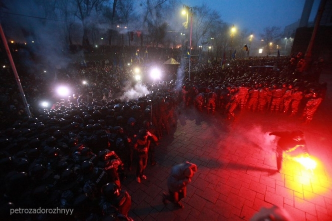 Колона мітингувальників у Києві рушить на пікет уряду о 8 ранку