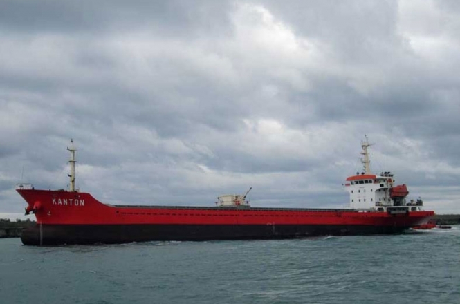 Україна арештувала турецьке судно Kanton за порушення входження у порти анексованого Криму
