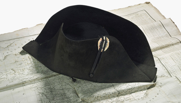 Шляпу Наполеона с его ДНК выставили на аукцион
