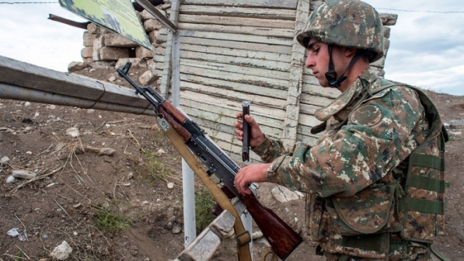 За сутки в столкновениях в Нагорном Карабахе погибли трое военных Азербайджана