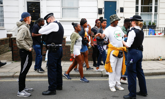 На карнавалі у Лондоні затримали 400 людей

