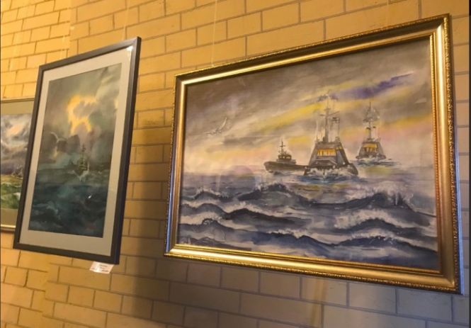 Полонені моряки: У Києві відкрили благодійну виставку картин