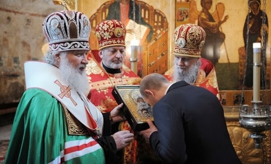 В Калининграде московский патриарх Кирилл пугал прихожан войной России с Западом