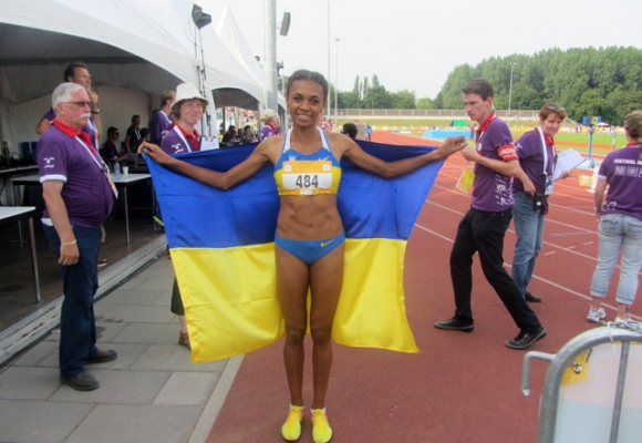 Украинские легкоатлетки одержали победу на чемпионате Европы в эстафете - ВИДЕО