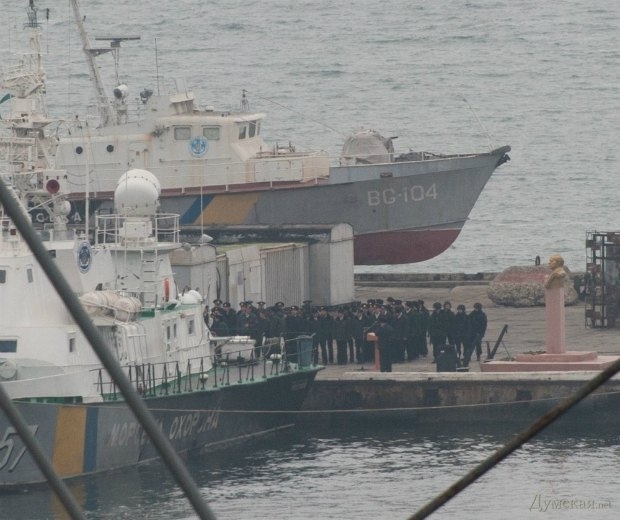 Три крымских корабля передислоцированы в Одессу