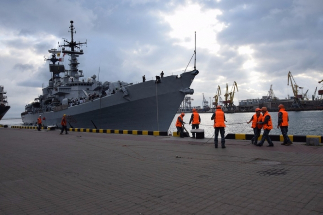 В Одессу прибыл эсминец военно-морских сил Италии