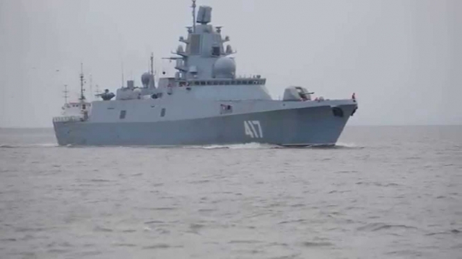 ВС Латвии сообщили о приближении трех военных кораблей РФ к своим границам