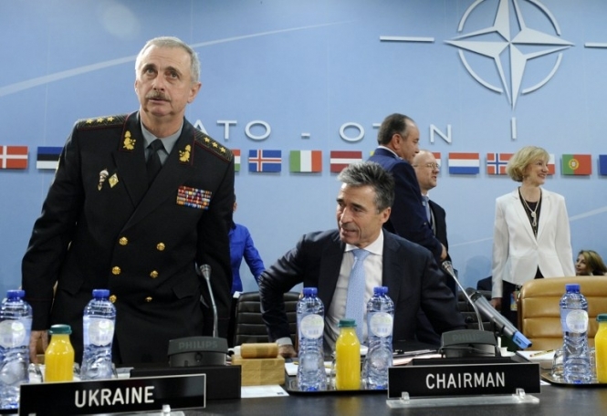 Украина должна от АТО переходить в НАТО, - Соболев