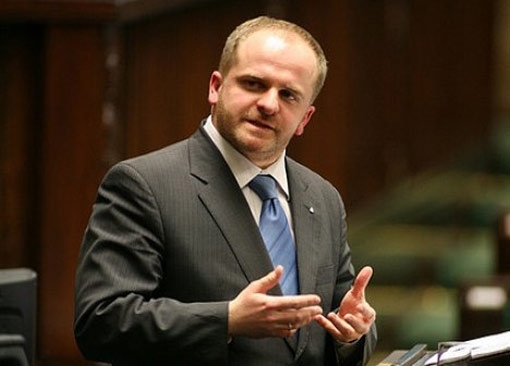 Євродепутат просить польську владу продовжити термін дії віз для українців 