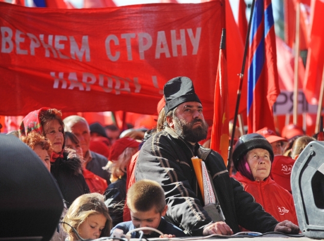 Львівські антифашисти 9 Травня дражнитимуть націоналістів прапором перемоги