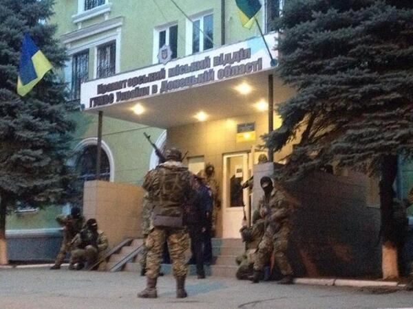В Краматорске сепаратисты освободили горотдел милиции