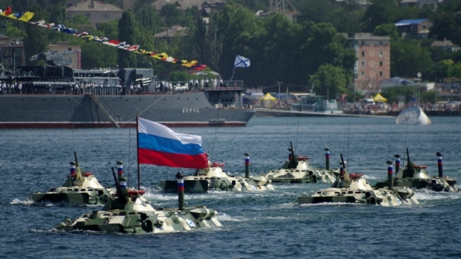 40 кораблей российского Черноморского флота проводят учения в Крыму