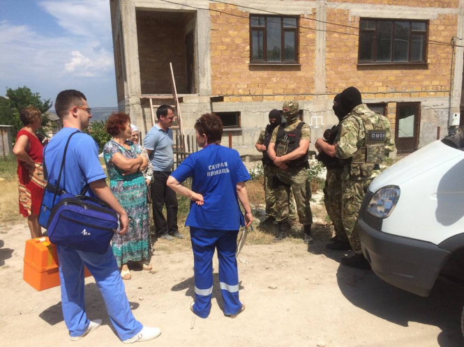 В Крыму силовики провели обыск в доме водителя жены Джемилева, - ОБНОВЛЕНО