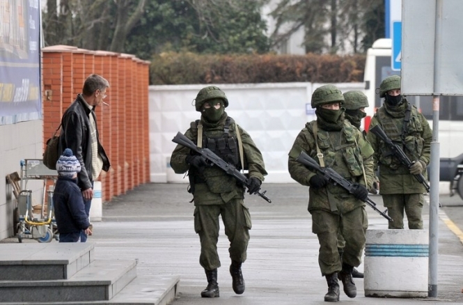 Вооруженный русский солдат пытался проникнуть в военную часть в Феодосии