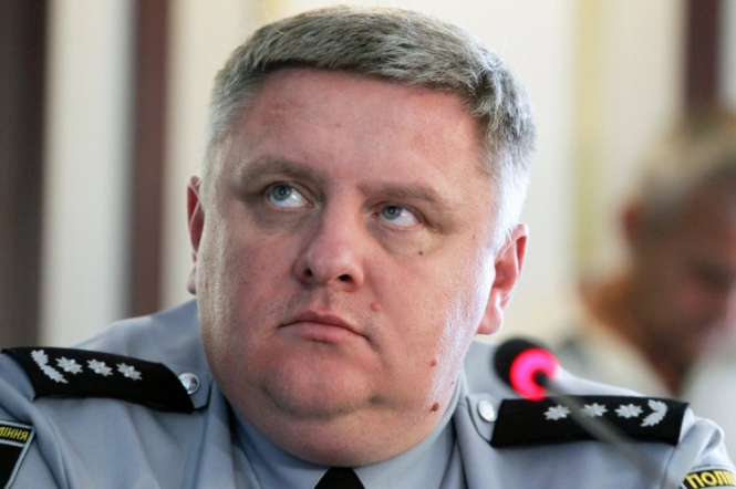 Крищенко вибачився за поліцейського, який вигукнув 