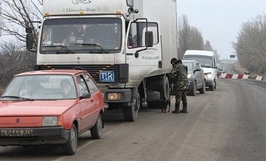 На Донеччині двоє українців намагалися перевезти 38 тонн вугілля без належних документів