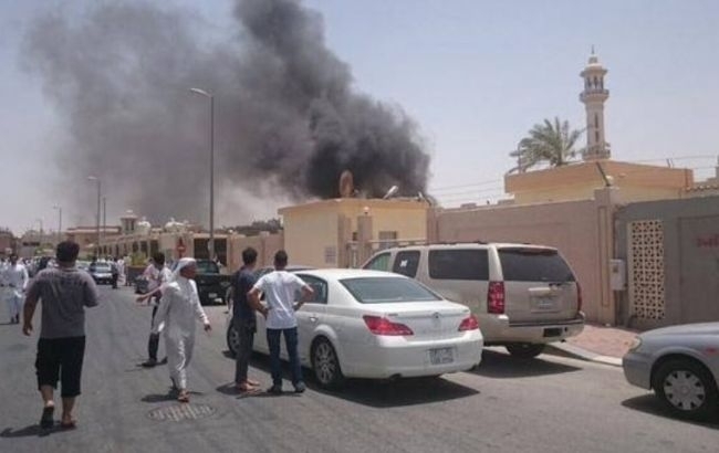 У Ємені загинуло щонайменше 30 людей через вибух біля посольства США