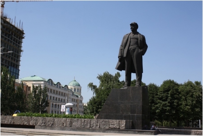 У Донецьку невідомі намагалися підірвати пам'ятник Леніну