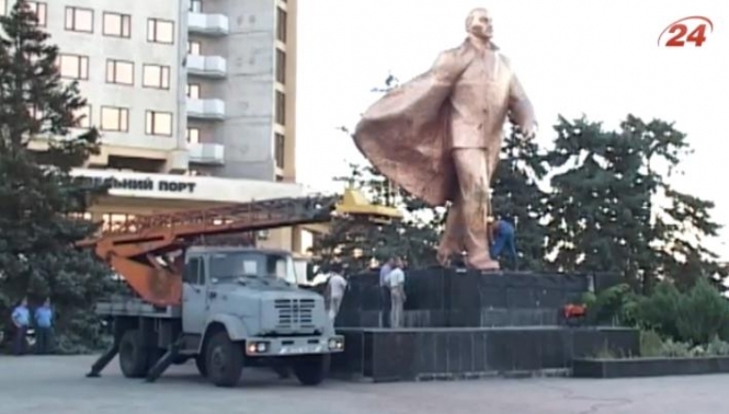 В Донецкой и Одесской областях уменьшилось Ленинов