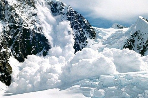 Снігові лавини в Австрії у вихідні 