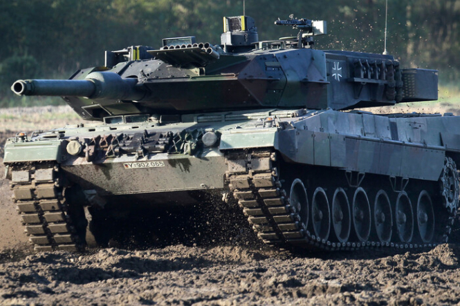 Уряд Німеччини незабаром вирішить, чи відправляти танки Leopard – міністр оборони ФРН