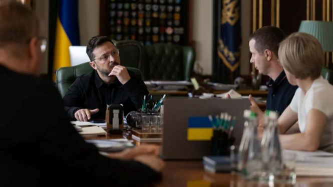 Україна відкриє всі архіви СБУ та розвідки щодо Волинської трагедії – Зеленський