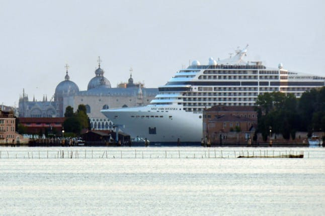 До Венеції вперше з початку пандемії прибув круїзний лайнер