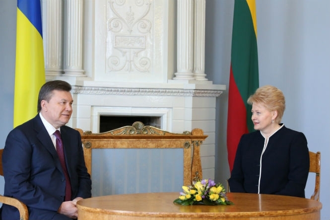 Янукович поскаржився литовському президенту на несправедливість Міллера