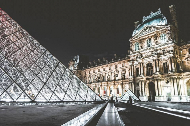 Французский Лувр установил мировой рекорд посещаемости - более 10 млн человек в год