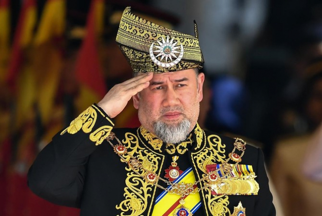 У Малайзії вперше в історії король зрікся престолу