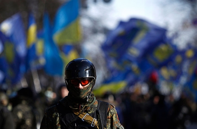 В случае войны с Россией, каждый седьмой украинец готов пойти в армию, каждый десятый - в партизаны
