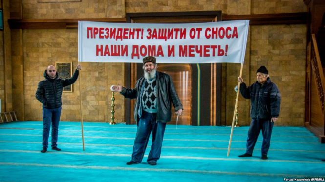 В анексованому Криму знесли недобудовану мечеть, - ВІДЕО