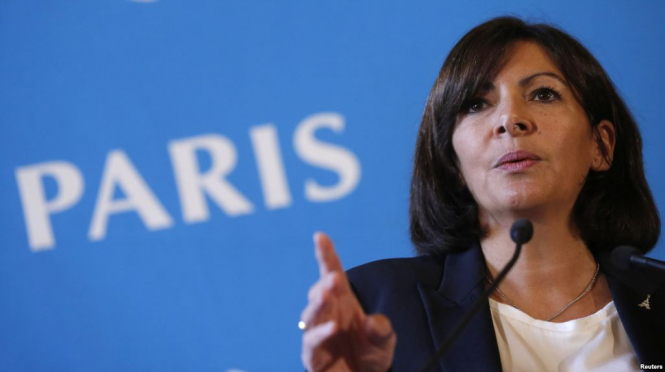 Мэр Парижа призвала запретить фестиваль темнокожих феминисток из-за дискриминации 