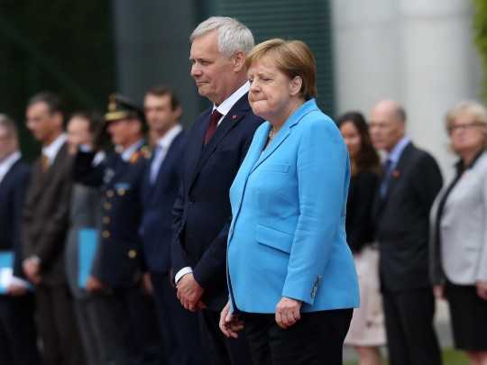 Меркель снова дрожала на публичной встрече, третий раз за месяц, - ВИДЕО