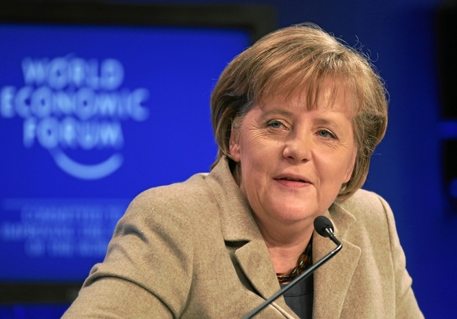 Меркель підтримала антикризову політику ЄЦБ