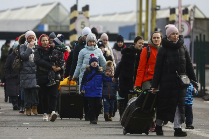 У Німеччині планують скликати саміт щодо ситуації з біженцями