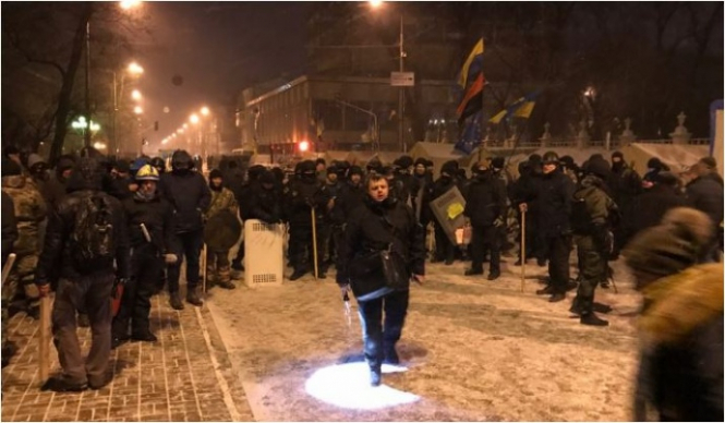 У Києві правоохоронці спробували штурмувати наметове містечко Саакашвілі