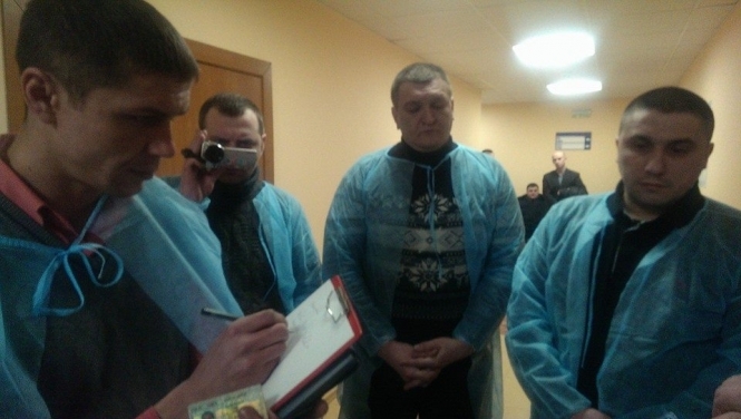 Міліція намагається арештувати Булатова прямо в лікарні