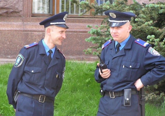 Київська міліція спалила конопляне поле 