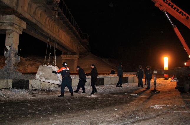 В оккупированном Донецке взорвали мост