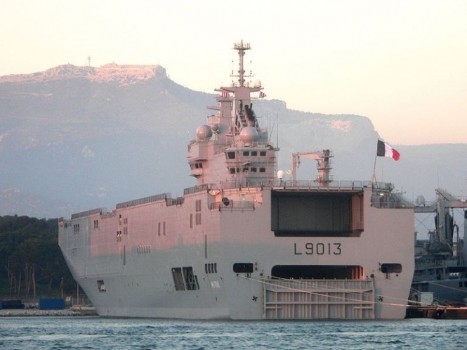 Россия угрожает Франции штрафами за срыв военного контракта